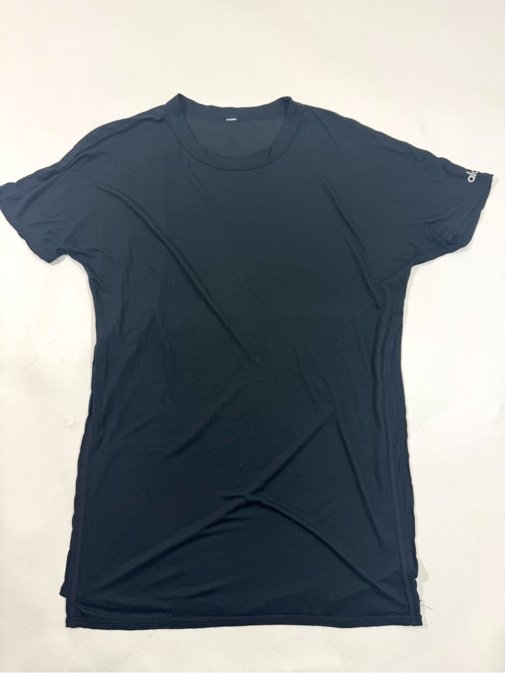 Alo Yoga Dreamer Split Side Tee Shirt Black